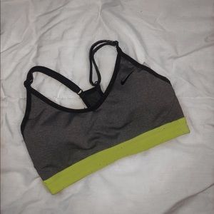 NIKE SPORTS BRA
